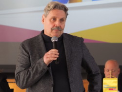 OLYMPUS DIGITAL CAMERA