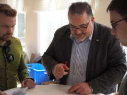 OLYMPUS DIGITAL CAMERA